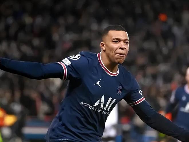 默里34分约基奇准三双，掘金末节发力击退黄蜂（默里砍34分，约基奇准三双，掘金末节爆发力擒黄蜂）