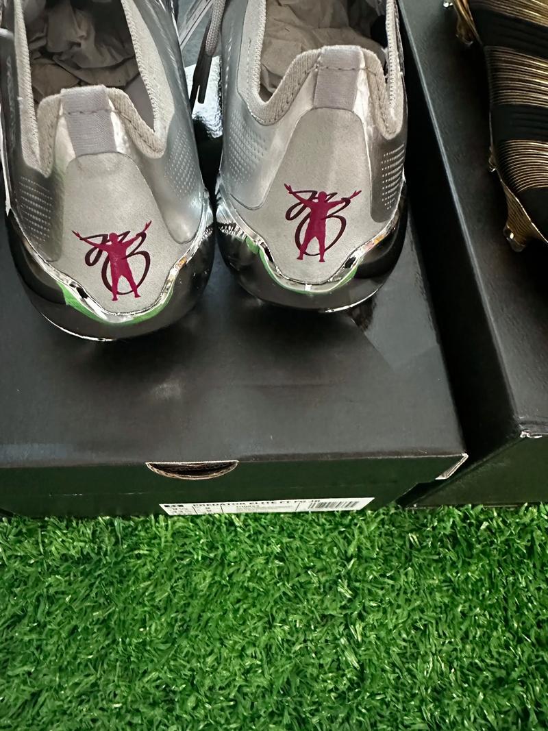 杨瀚森首发后各界说啥？韩乔生谈慢热，美媒称赞，被指无首发实力