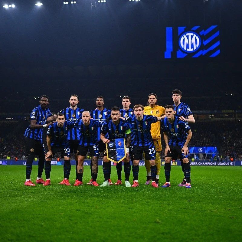 前意甲裁判谈DV9点球被吹：他和防守球员互有拉扯，都不犯规（前意甲裁判评DV9点球被取消：与后卫互相拉扯，均不构成犯规）