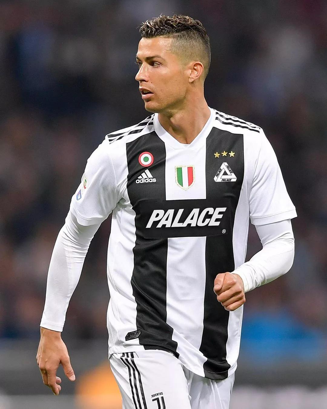 意媒：多队盯国米17岁中卫布雷达，国米看好球员天赋无意放人（意媒：多队关注国米17岁中卫布雷达，蓝黑军团看重天赋无意放行）