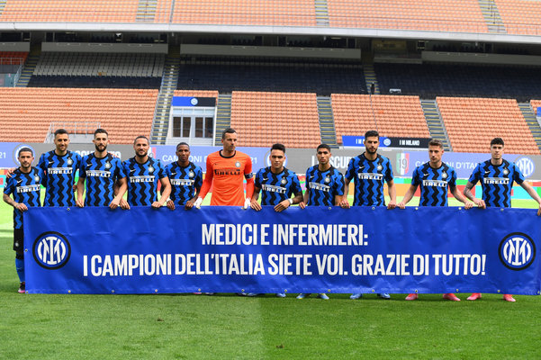 湖人浓眉哥篮下统治球队获胜（浓眉哥内线称霸助湖人取胜）