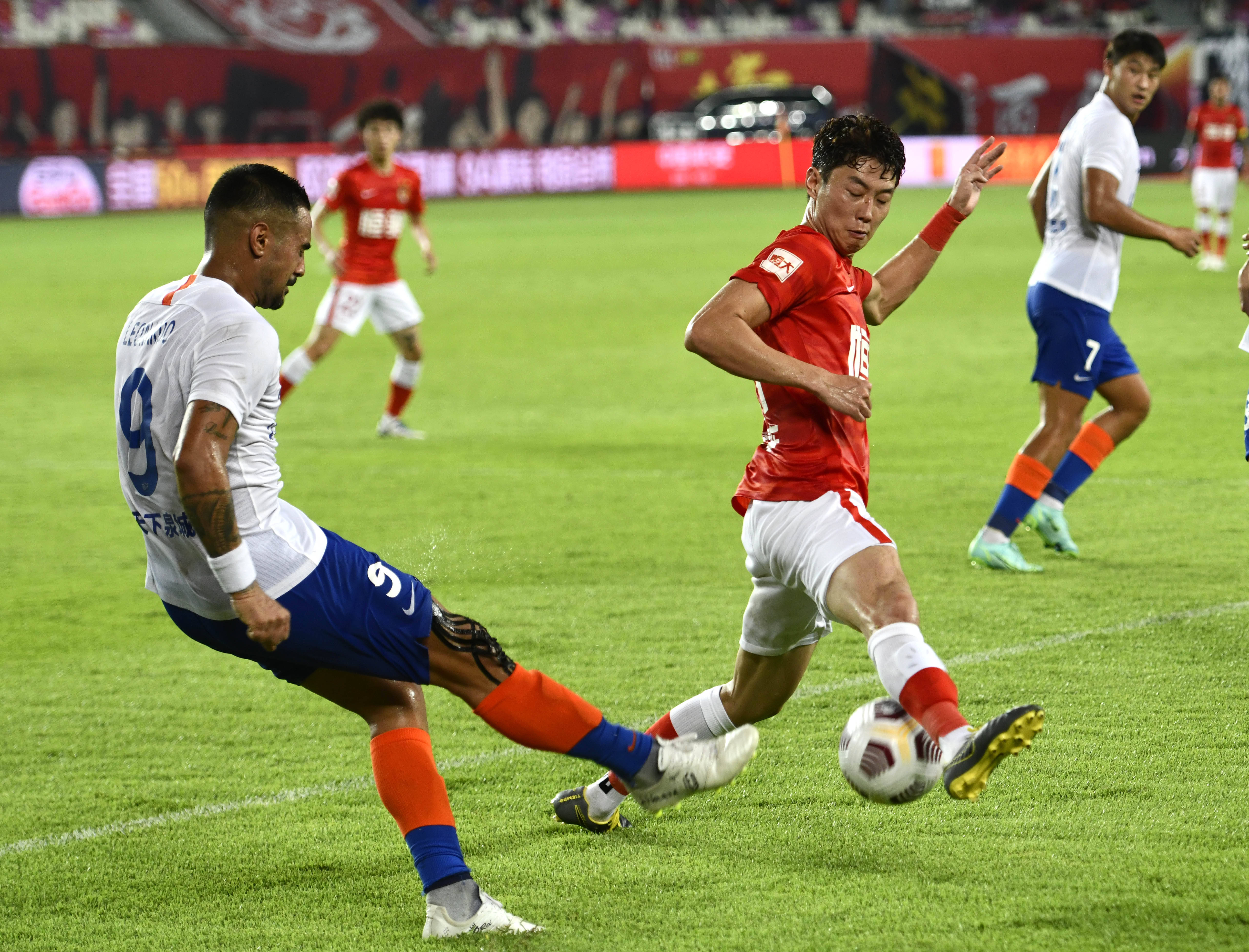 德转列明夏合同到期最贵11人：B席、格伊、科纳特、于帕在列（德转公布明夏到期球员身价TOP11：B席、格伊、科纳特、于帕皆在列）