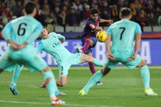 记者：佛罗伦萨深陷降级区，拉涅利明确拒绝回归担任救火教练（记者：佛罗伦萨陷入保级泥潭，拉涅利果断拒绝回锅救火）